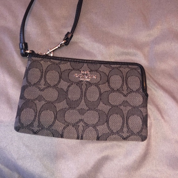 Coach wristlet - Picture 1 of 2